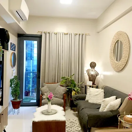 Modern And Cozy One Manchester Place In Mactan Newtown